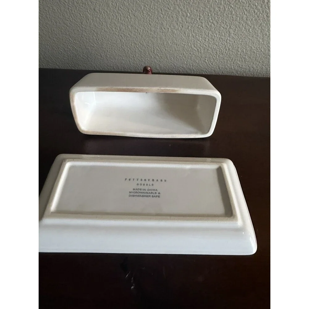 POTTERY BARN CERAMIC GOBBLE COVERED BUTTER DISH WITH TURKEY KNOB EUC